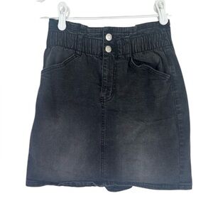 No Boundaries Charcoal Skirt